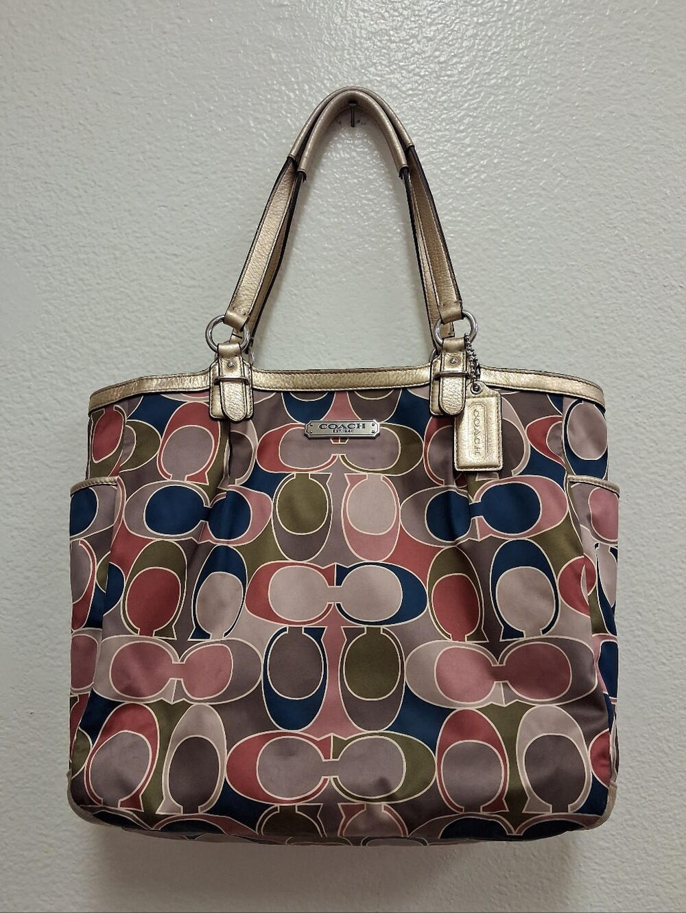 COACH One Shoulder Gallery Scarf Tote